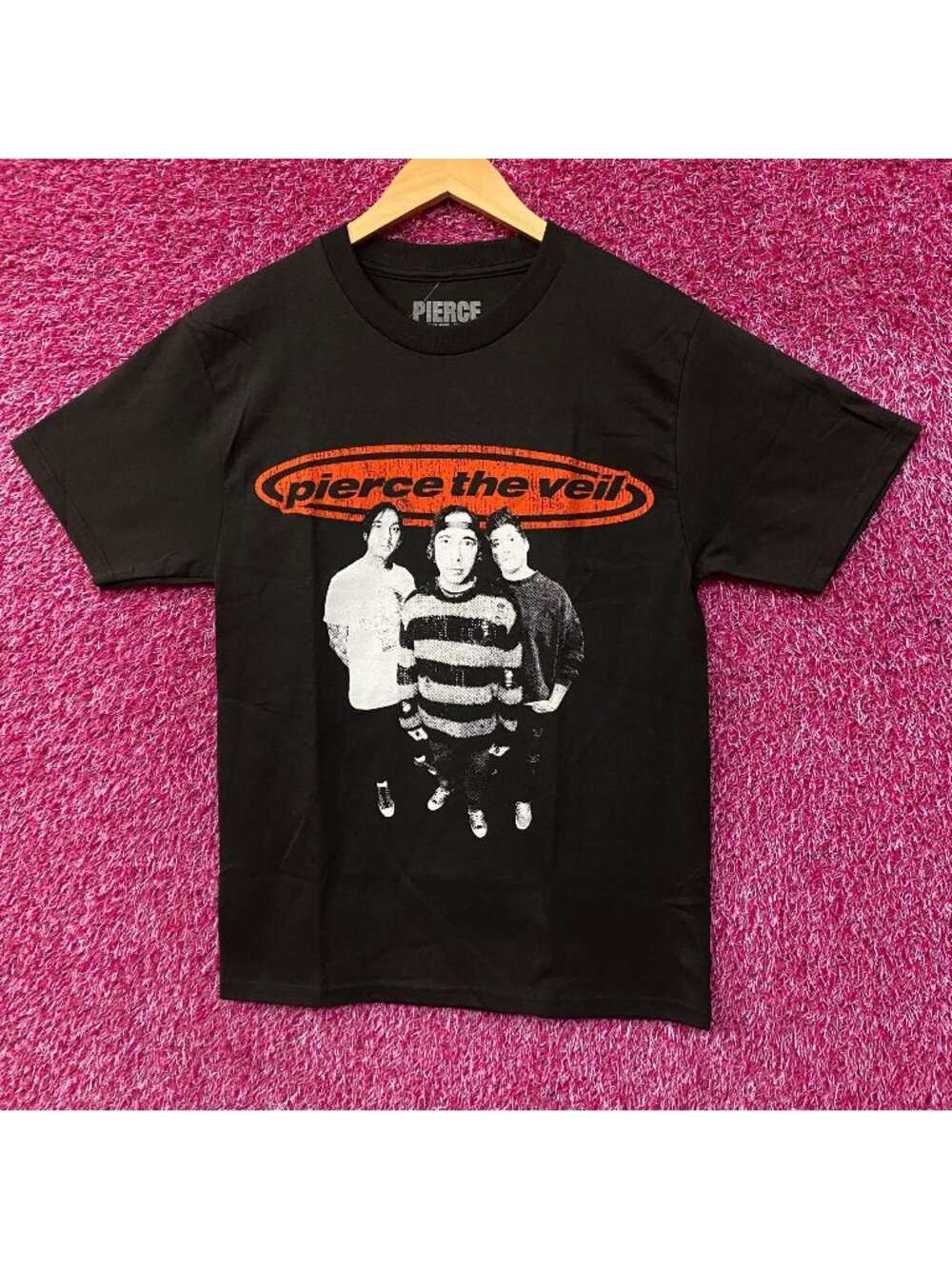 Pierce the Veil Band Photo Graphic Rock T-Shirt Small